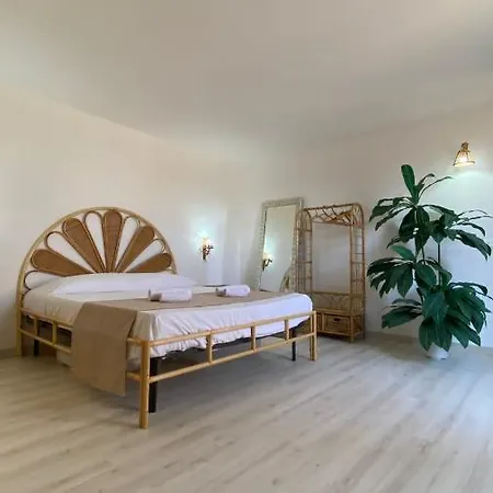 Apartment Greek Temple